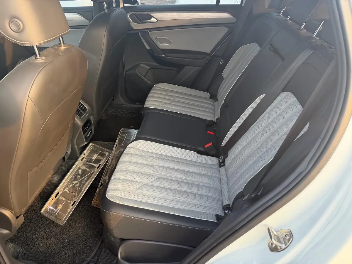 2023 Volkswagen Tayron 2.0T 220HP L4 7DCT,autocango,china used car exporter,china ev exporter,chinese used car exporter,chinese used ev exporter