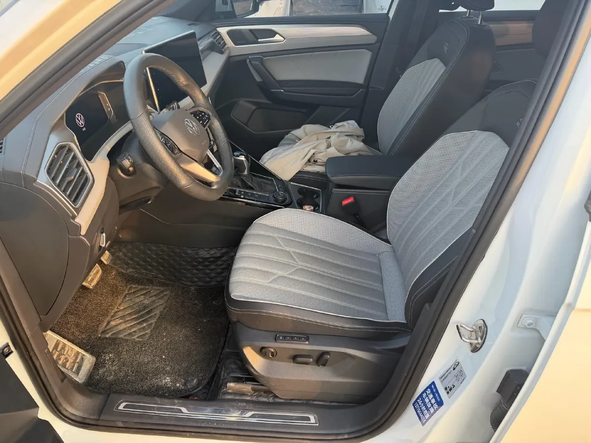 2023 Volkswagen Tayron 2.0T 220HP L4 7DCT,autocango,china used car exporter,china ev exporter,chinese used car exporter,chinese used ev exporter