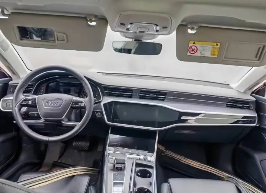 2024 Audi A7 2.0T 265HP L4 7DCT,autocango,china used car exporter,china ev exporter,chinese used car exporter,chinese used ev exporter