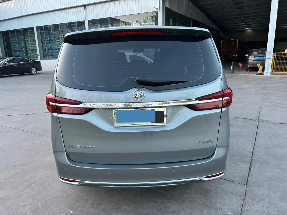 2022 Buick GL8 2.0T 237HP L4 9AT,autocango,china used car exporter,china ev exporter,chinese used car exporter,chinese used ev exporter