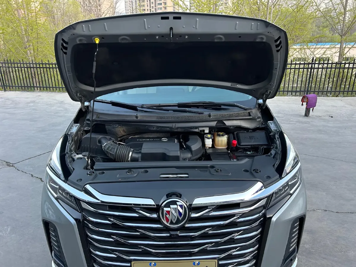 2022 Buick GL8 2.0T 237HP L4 9AT,autocango,china used car exporter,china ev exporter,chinese used car exporter,chinese used ev exporter