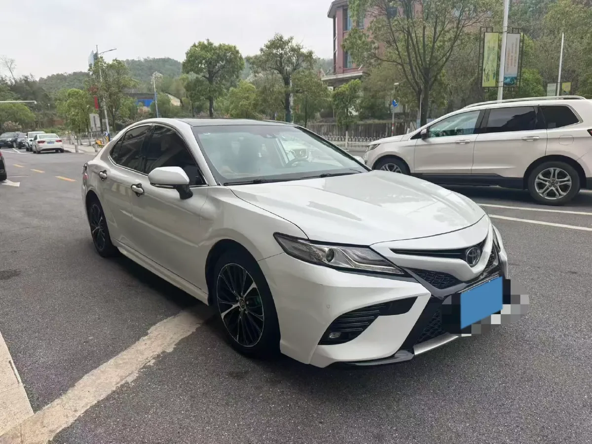 2018 Toyota Camry 2.0L 169HP L4 6AT,autocango,china used car exporter,china ev exporter,chinese used car exporter,chinese used ev exporter