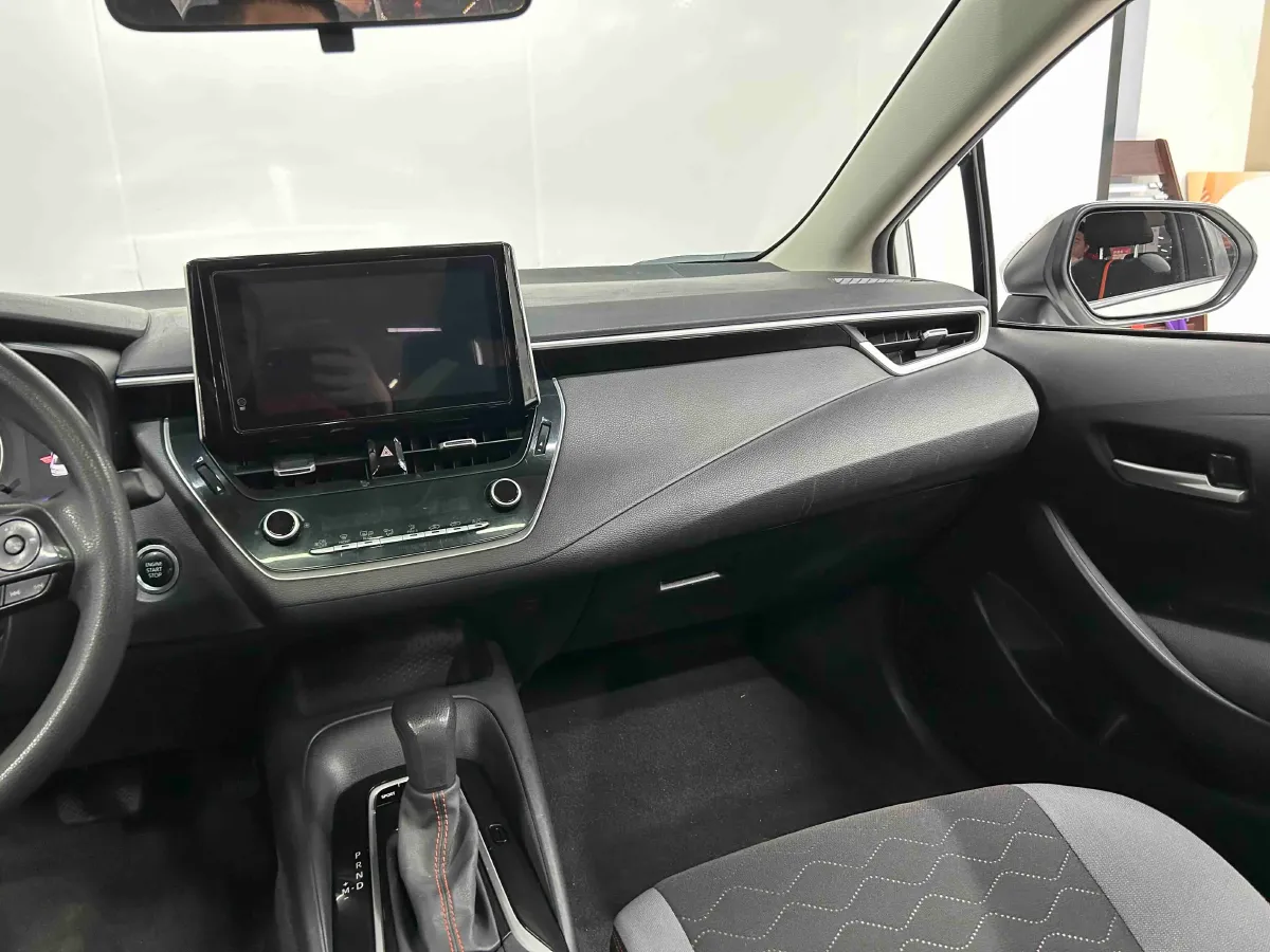 2021 Toyota Corolla 1.2T 116HP L4 CVT,autocango,china used car exporter,china ev exporter,chinese used car exporter,chinese used ev exporter