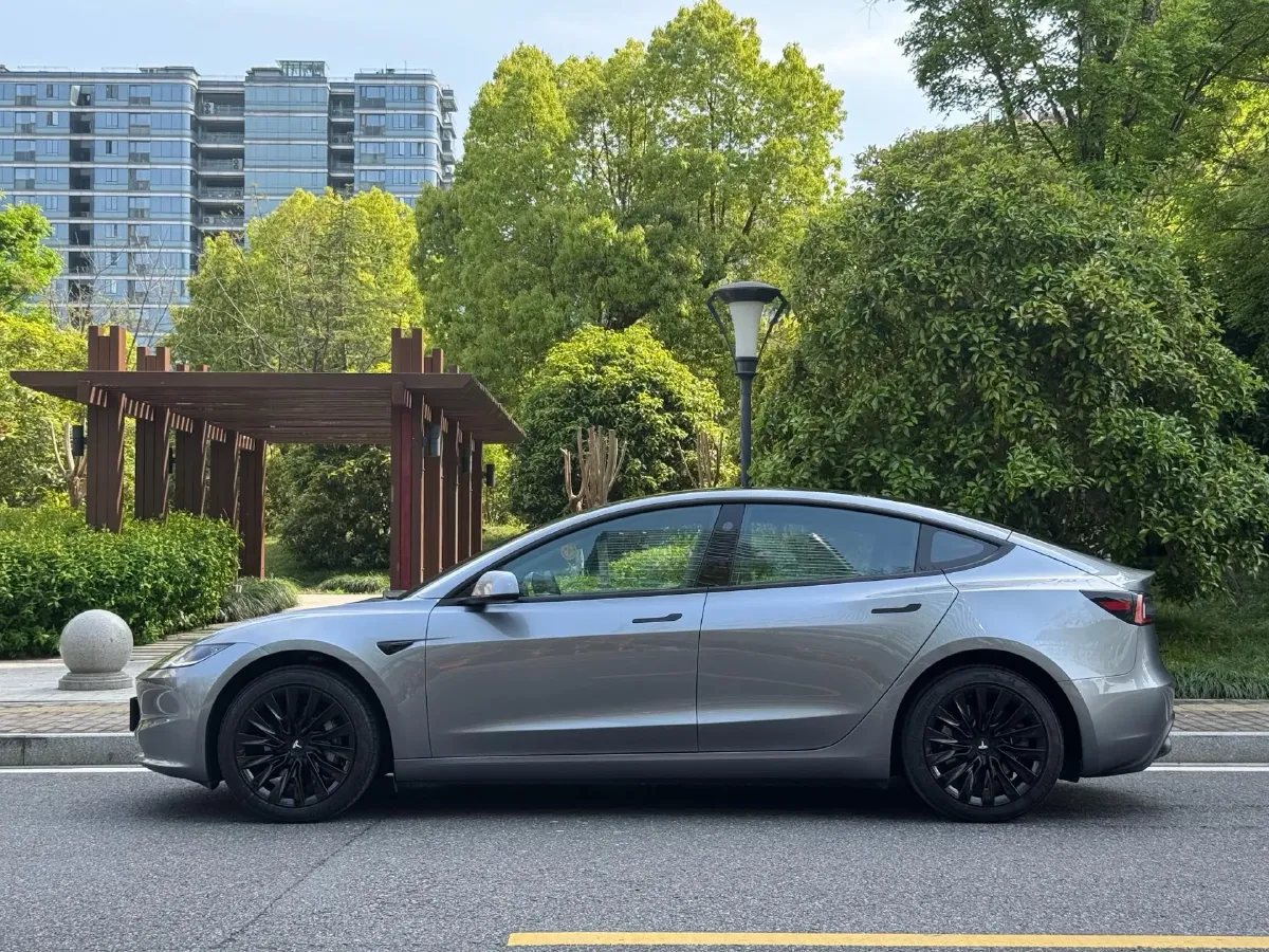 2025 Tesla Model 3 BEV,autocango,china used car exporter,china ev exporter,chinese used car exporter,chinese used ev exporter