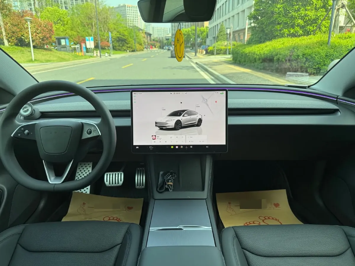 2025 Tesla Model 3 BEV,autocango,china used car exporter,china ev exporter,chinese used car exporter,chinese used ev exporter