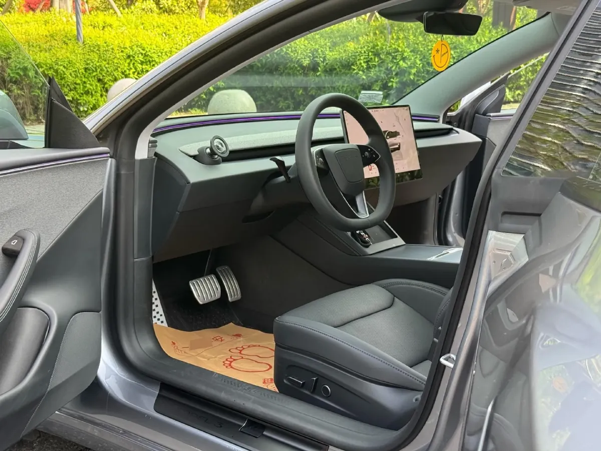 2025 Tesla Model 3 BEV,autocango,china used car exporter,china ev exporter,chinese used car exporter,chinese used ev exporter