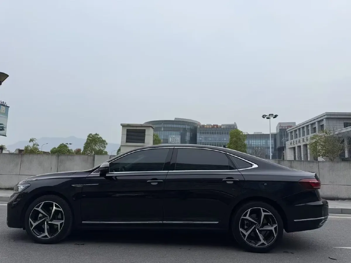 2026 Volkswagen Passat 2.0T 186HP L4 7DCT,autocango,china used car exporter,china ev exporter,chinese used car exporter,chinese used ev exporter