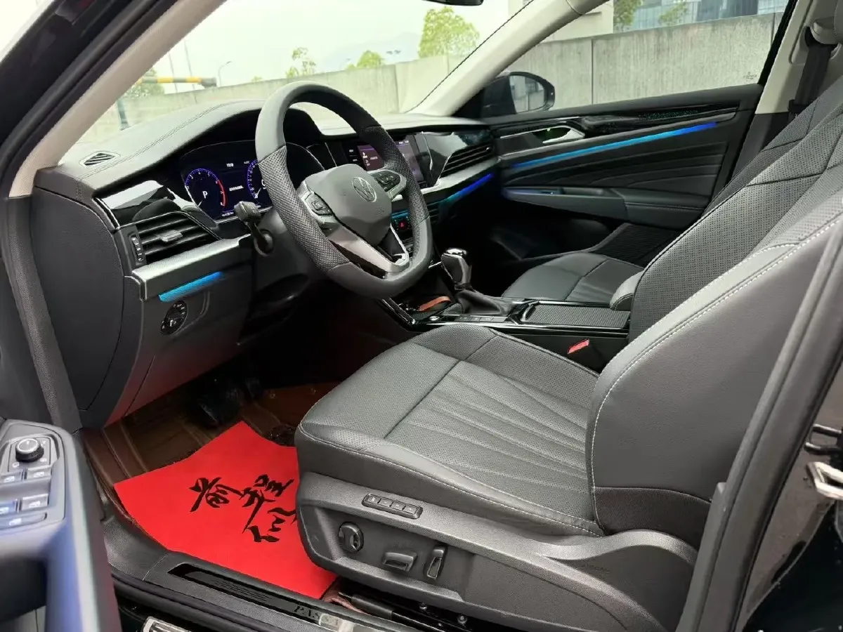 2026 Volkswagen Passat 2.0T 186HP L4 7DCT,autocango,china used car exporter,china ev exporter,chinese used car exporter,chinese used ev exporter