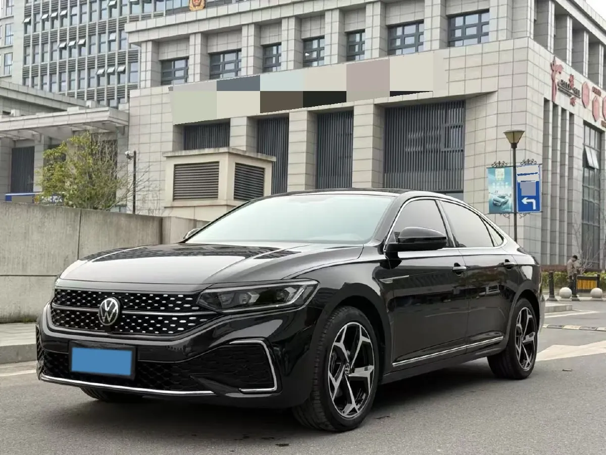 2026 Volkswagen Passat 2.0T 186HP L4 7DCT,autocango,china used car exporter,china ev exporter,chinese used car exporter,chinese used ev exporter