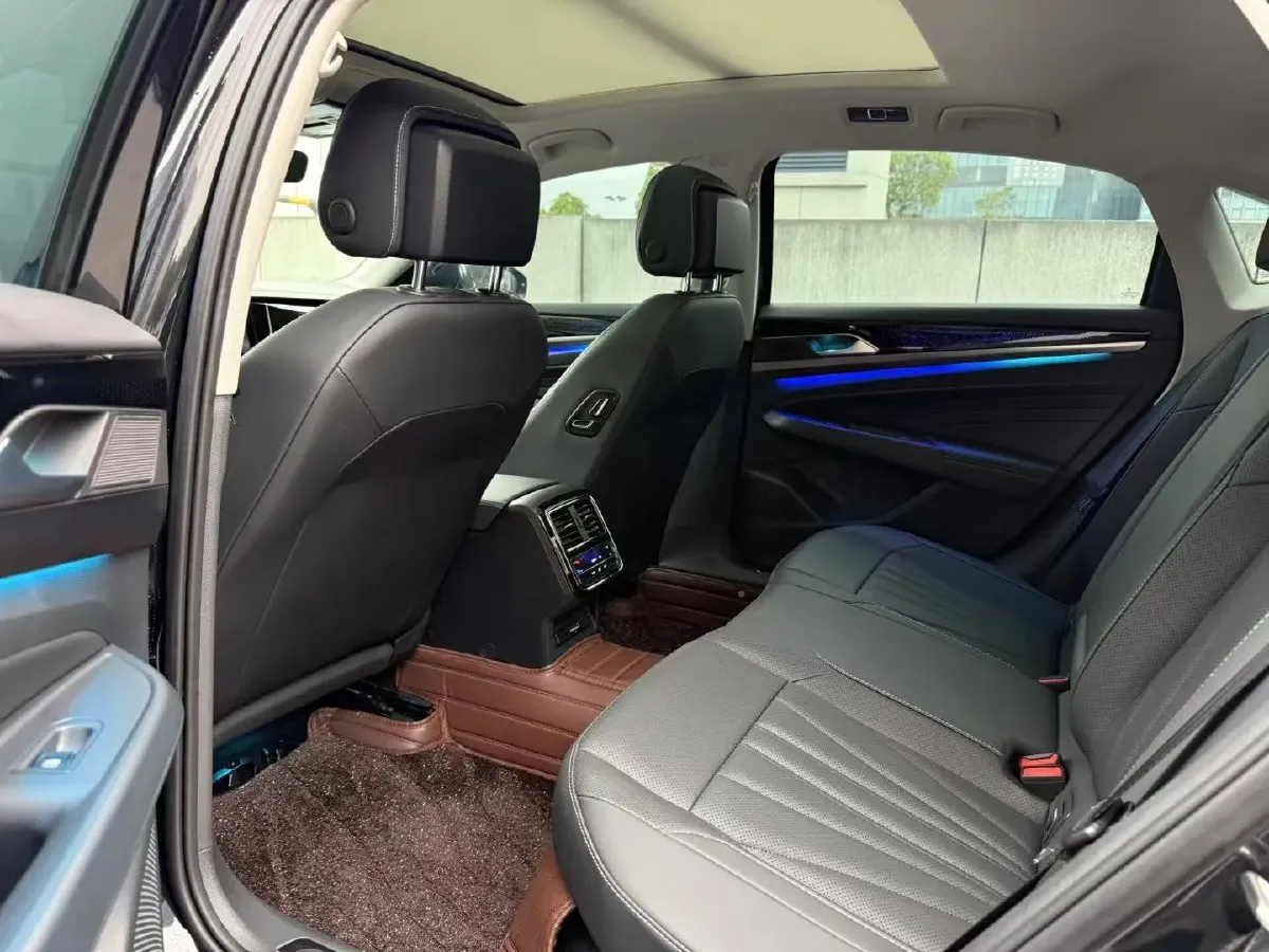 2026 Volkswagen Passat 2.0T 186HP L4 7DCT,autocango,china used car exporter,china ev exporter,chinese used car exporter,chinese used ev exporter