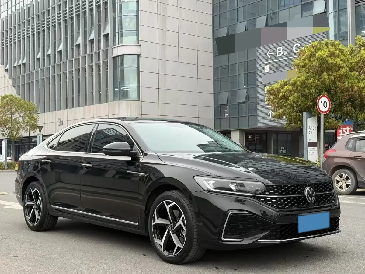 2026 Volkswagen Passat 2.0T 186HP L4 7DCT,autocango,china used car exporter,china ev exporter,chinese used car exporter,chinese used ev exporter