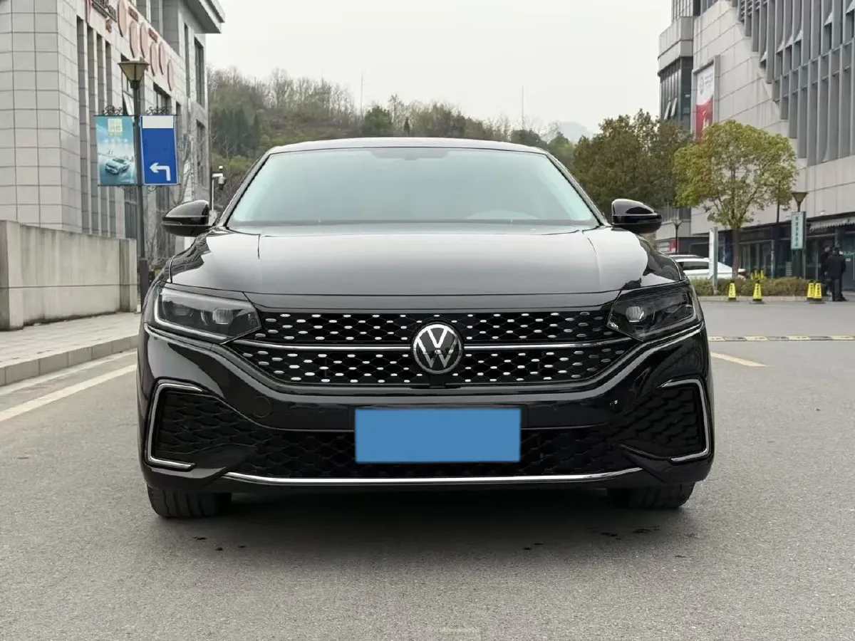2026 Volkswagen Passat 2.0T 186HP L4 7DCT,autocango,china used car exporter,china ev exporter,chinese used car exporter,chinese used ev exporter