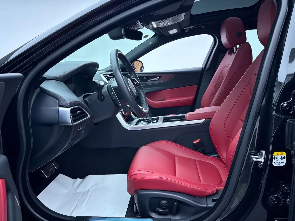 2023 Jaguar XEL 2.0T 250HP L4 8AT,autocango,china used car exporter,china ev exporter,chinese used car exporter,chinese used ev exporter