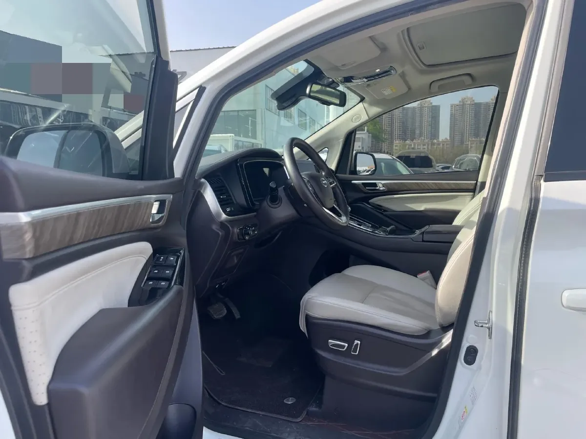 2021 GAC Trumpchi M8 2.0T 252HP L4 8AT,autocango,china used car exporter,china ev exporter,chinese used car exporter,chinese used ev exporter