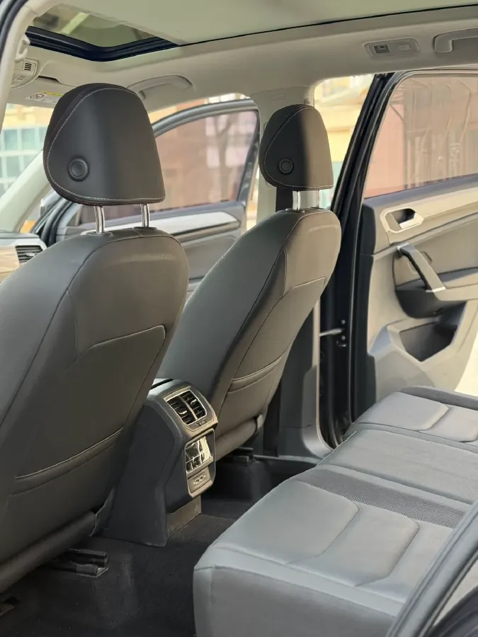 2021 Volkswagen Tayron 1.4T 150HP L4 7DCT,autocango,china used car exporter,china ev exporter,chinese used car exporter,chinese used ev exporter