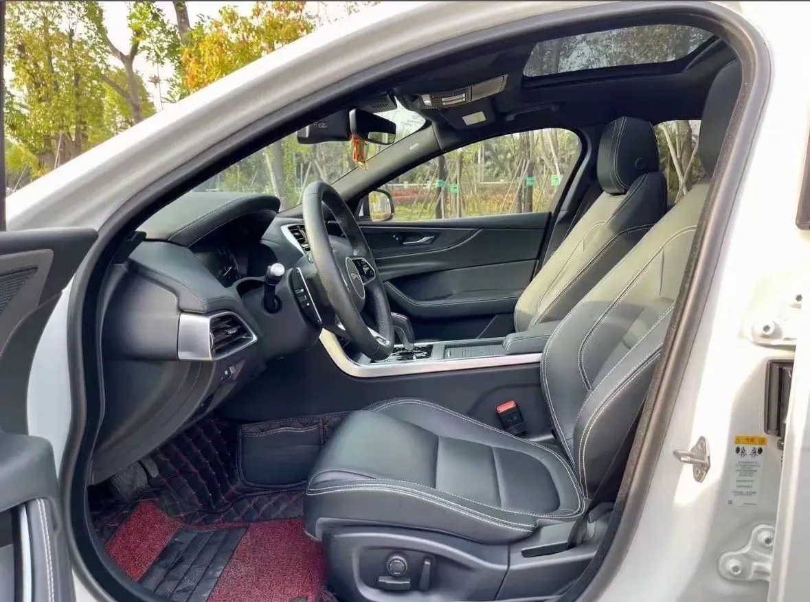 2021 Jaguar XEL 2.0T 250HP L4 8AT,autocango,china used car exporter,china ev exporter,chinese used car exporter,chinese used ev exporter