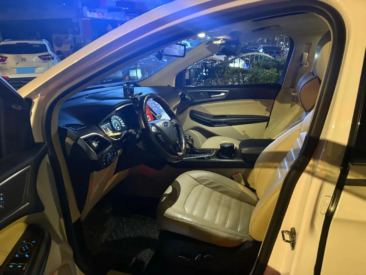 2016 Ford Edge 2.0T 245HP L4 6AT,autocango,china used car exporter,china ev exporter,chinese used car exporter,chinese used ev exporter