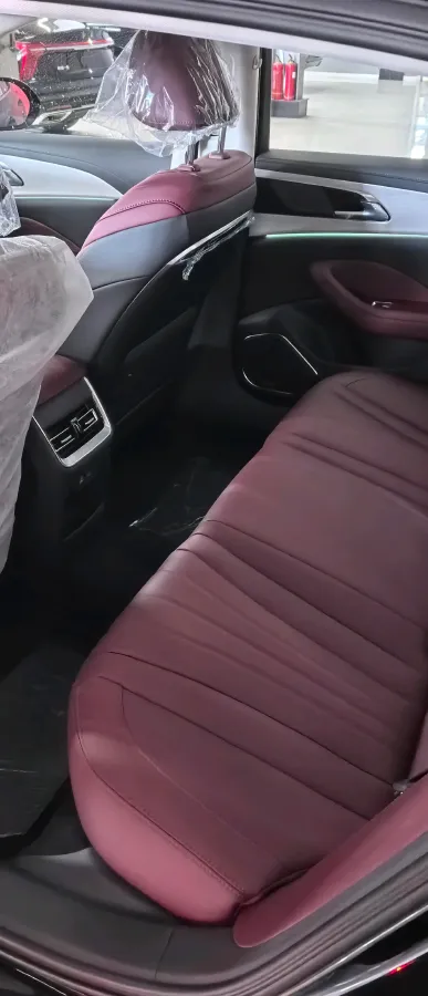 2025 HongQi H5 1.5T 169HP L4 1DHT Hybrid,autocango,china used car exporter,china ev exporter,chinese used car exporter,chinese used ev exporter