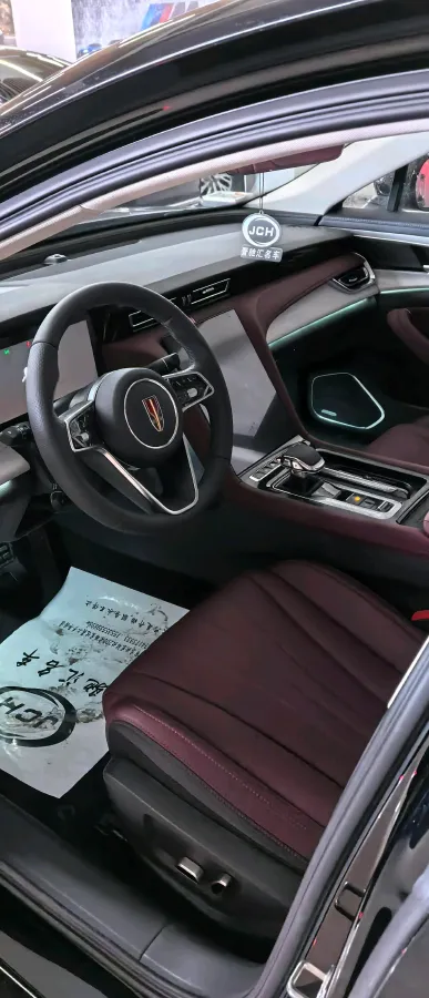 2025 HongQi H5 1.5T 169HP L4 1DHT Hybrid,autocango,china used car exporter,china ev exporter,chinese used car exporter,chinese used ev exporter