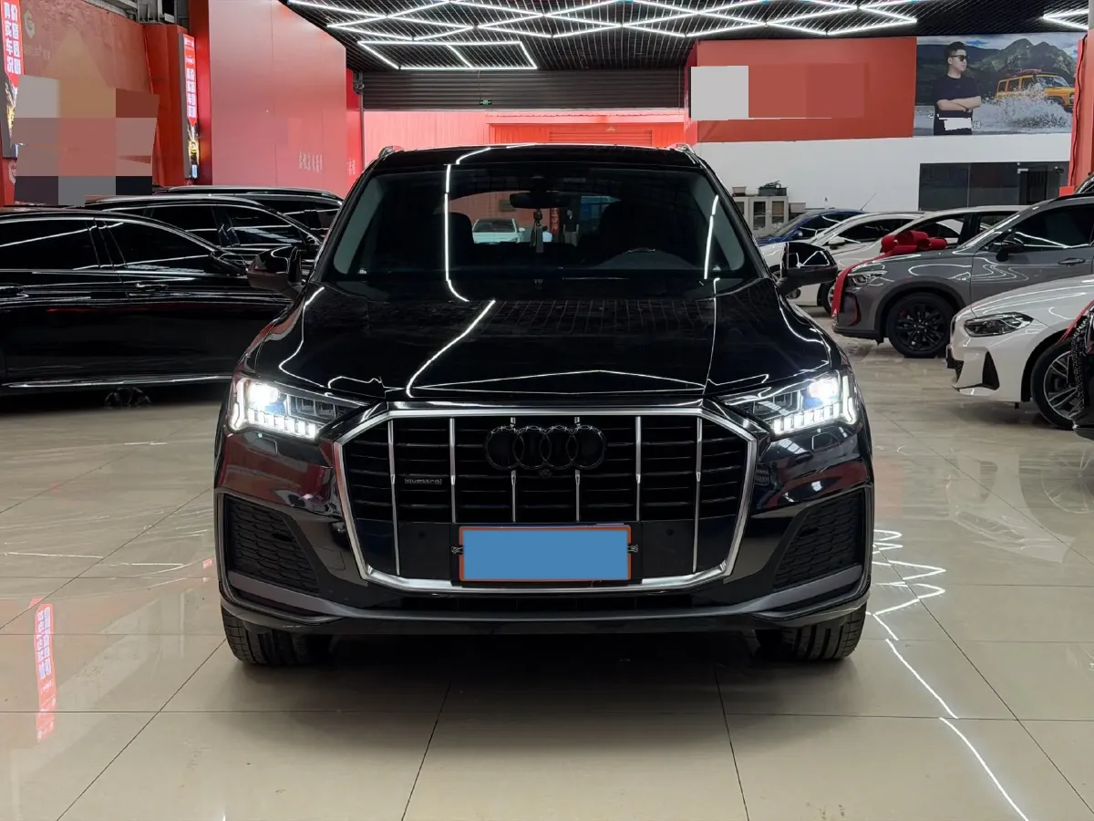 2023 Audi Q7 2.0T 265HP L4 8AT,autocango,china used car exporter,china ev exporter,chinese used car exporter,chinese used ev exporter