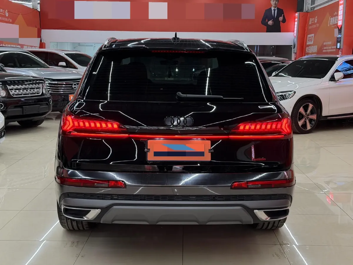 2023 Audi Q7 2.0T 265HP L4 8AT,autocango,china used car exporter,china ev exporter,chinese used car exporter,chinese used ev exporter