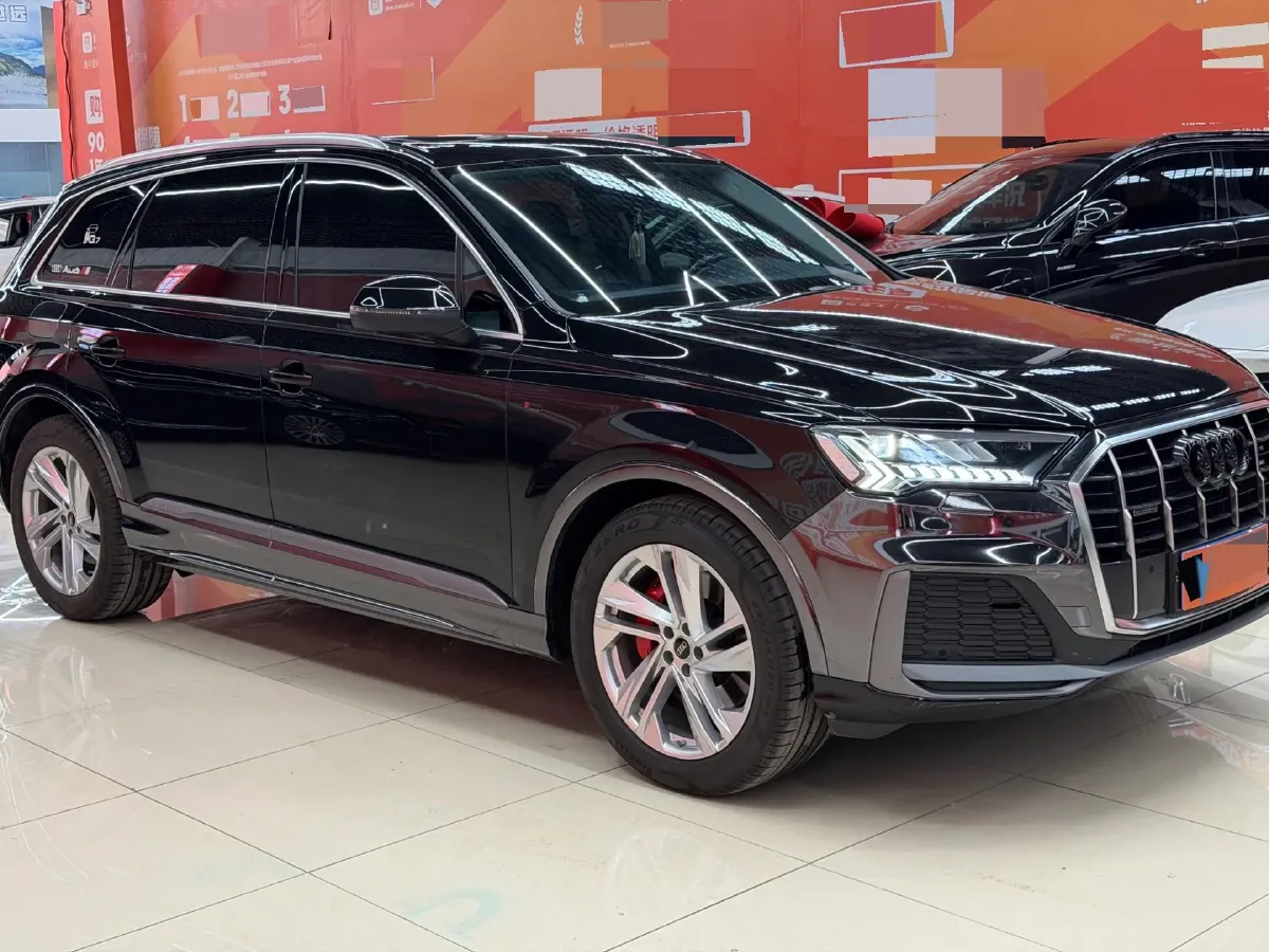 2023 Audi Q7 2.0T 265HP L4 8AT,autocango,china used car exporter,china ev exporter,chinese used car exporter,chinese used ev exporter