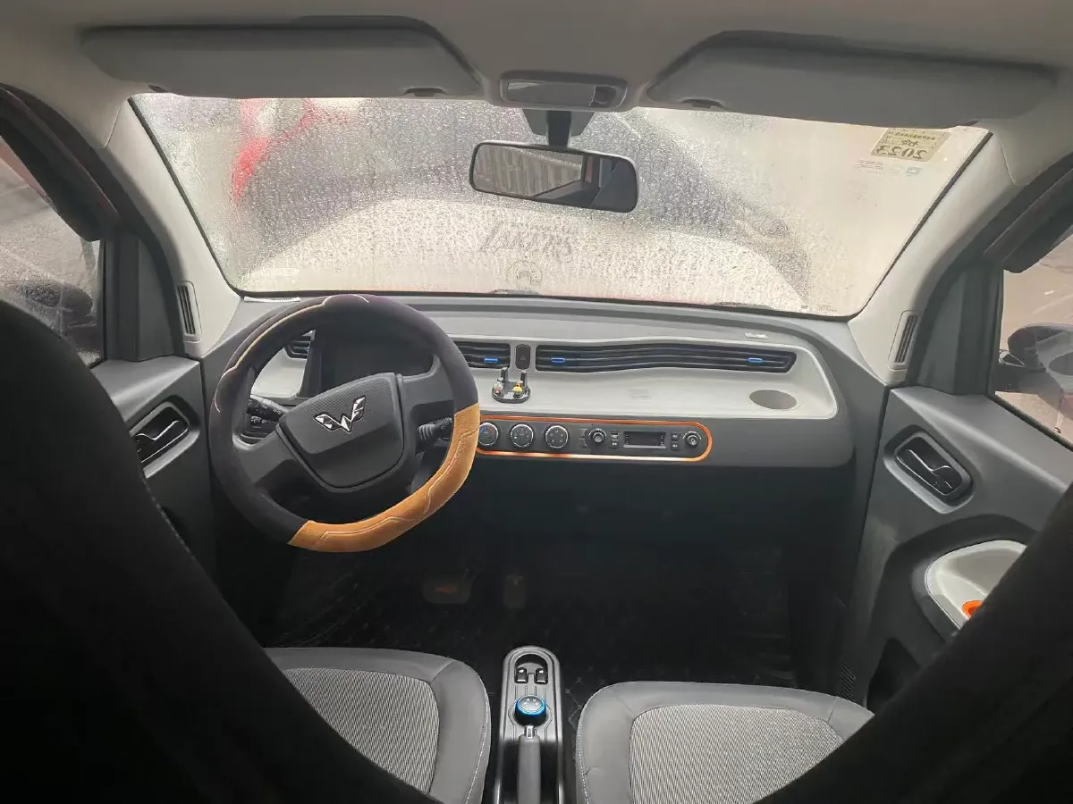 2021 WuLing HongGuang MINI EV BEV 9KWH,autocango,china used car exporter,china ev exporter,chinese used car exporter,chinese used ev exporter