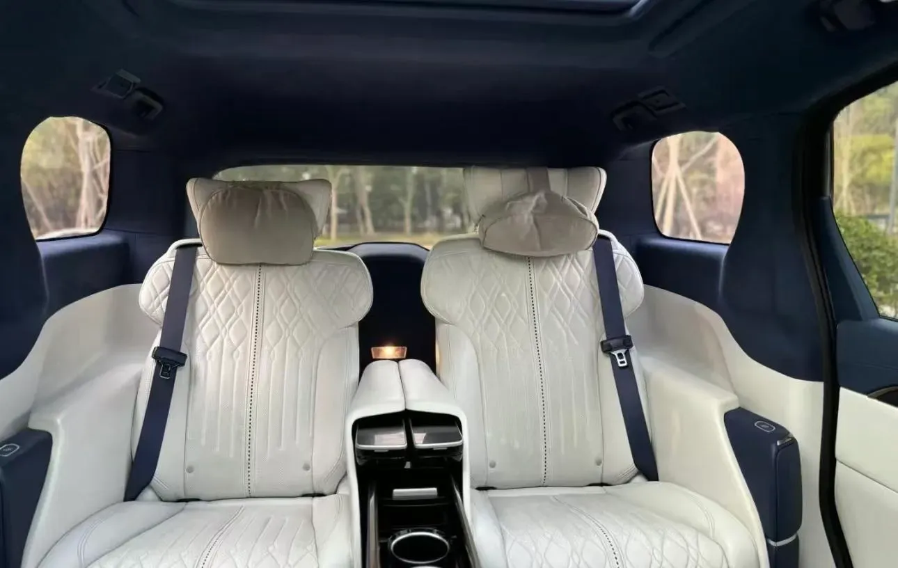 2020 Buick GL8 2.0T 237HP L4 9AT,autocango,china used car exporter,china ev exporter,chinese used car exporter,chinese used ev exporter