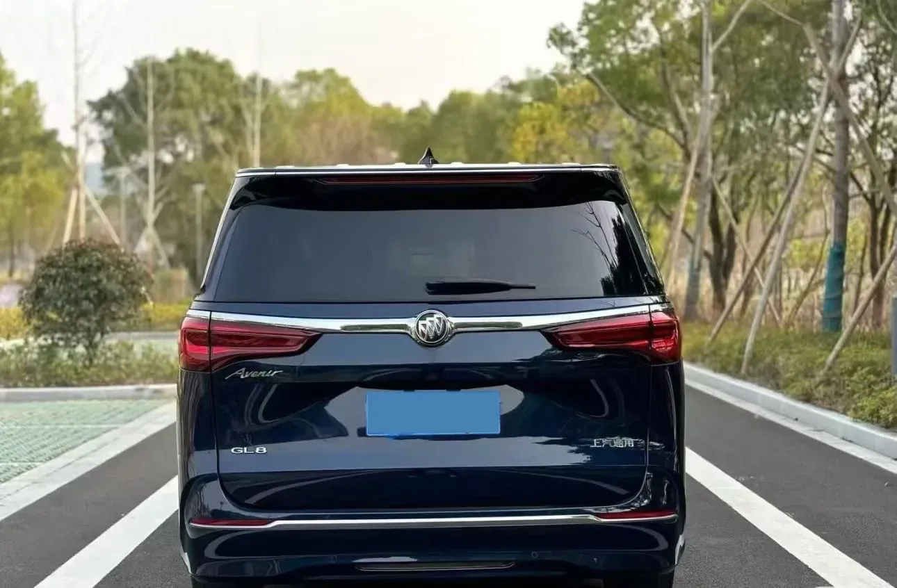 2020 Buick GL8 2.0T 237HP L4 9AT,autocango,china used car exporter,china ev exporter,chinese used car exporter,chinese used ev exporter