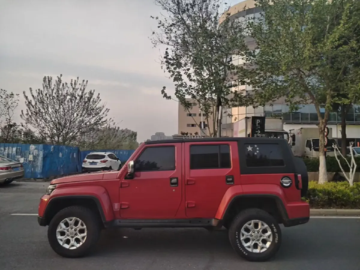 2018 Beijing BJ40 2.0T 204HP L4 5MT,autocango,china used car exporter,china ev exporter,chinese used car exporter,chinese used ev exporter