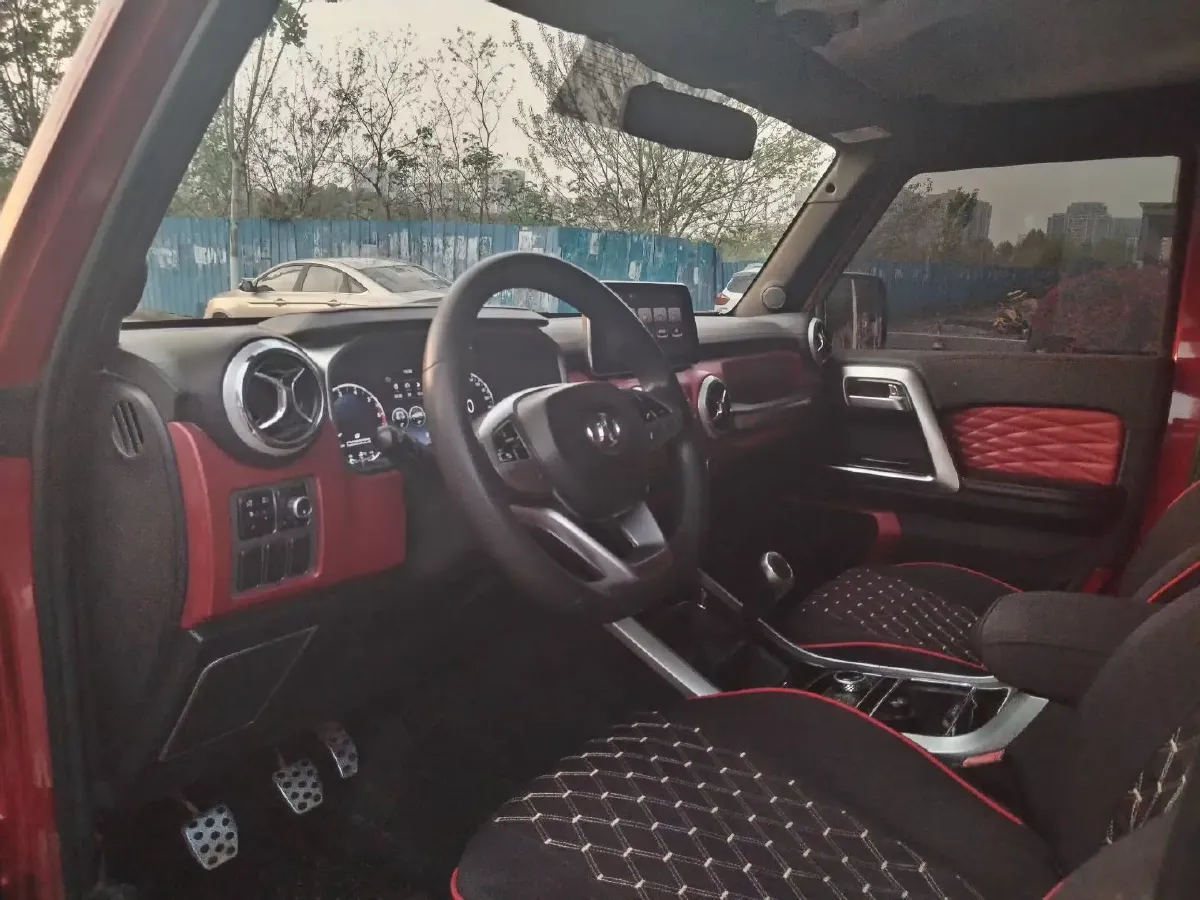 2018 Beijing BJ40 2.0T 204HP L4 5MT,autocango,china used car exporter,china ev exporter,chinese used car exporter,chinese used ev exporter