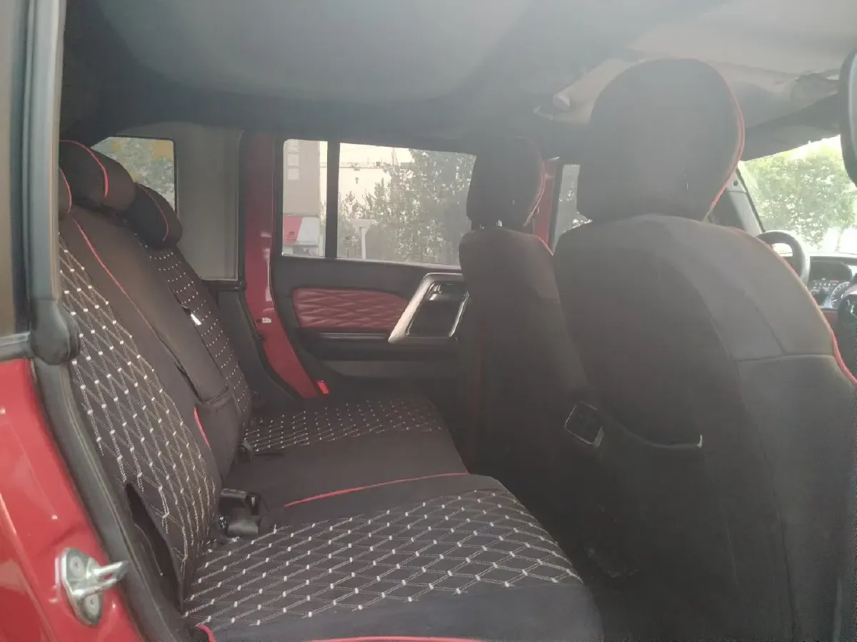 2018 Beijing BJ40 2.0T 204HP L4 5MT,autocango,china used car exporter,china ev exporter,chinese used car exporter,chinese used ev exporter