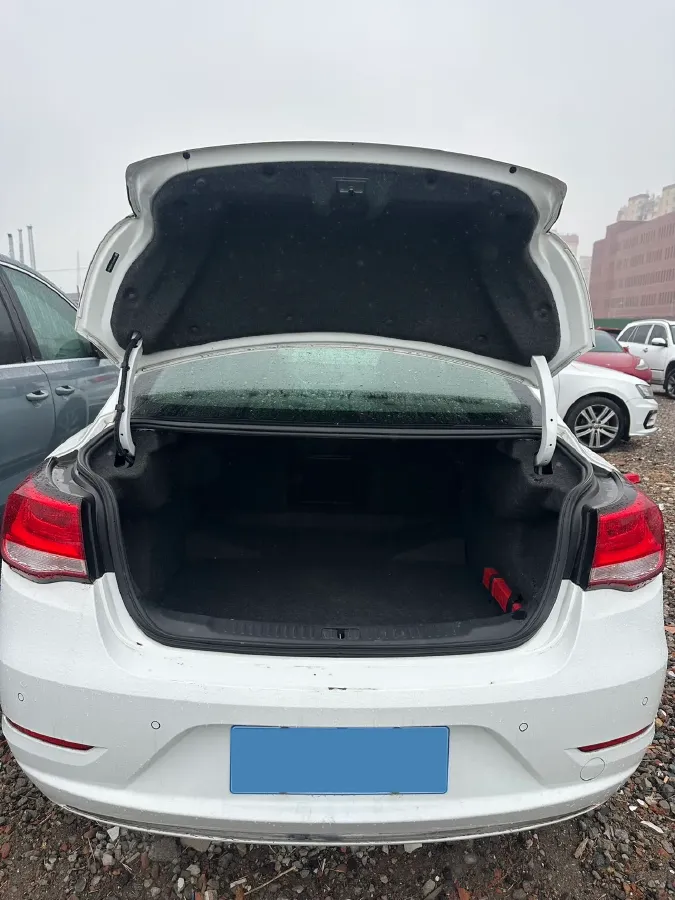 2018 Chevrolet Malibu 1.5T 170HP L4 6AT,autocango,china used car exporter,china ev exporter,chinese used car exporter,chinese used ev exporter