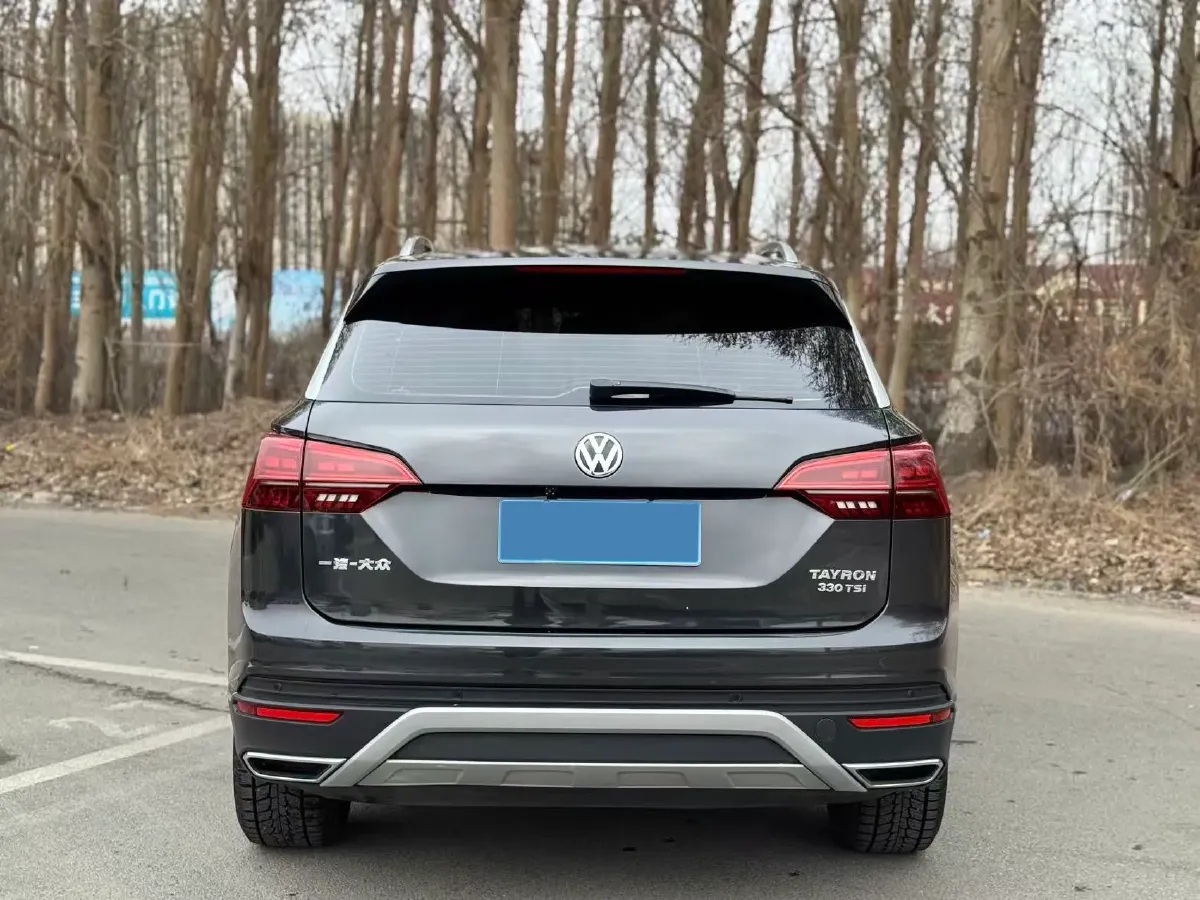 2019 MINI CLUBMAN 1.5T 102HP L3 6AT,autocango,china used car exporter,china ev exporter,chinese used car exporter,chinese used ev exporter