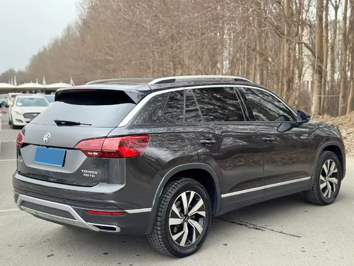 2019 MINI CLUBMAN 1.5T 102HP L3 6AT,autocango,china used car exporter,china ev exporter,chinese used car exporter,chinese used ev exporter