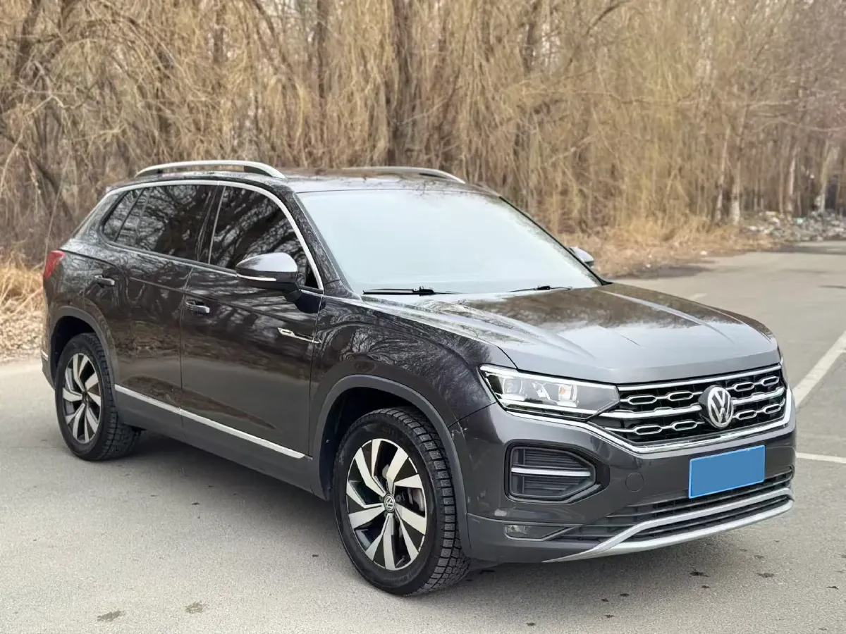 2019 MINI CLUBMAN 1.5T 102HP L3 6AT,autocango,china used car exporter,china ev exporter,chinese used car exporter,chinese used ev exporter