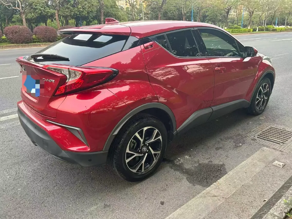 2018 Toyota C-HR 2.0L 171HP L4 CVT,autocango,china used car exporter,china ev exporter,chinese used car exporter,chinese used ev exporter