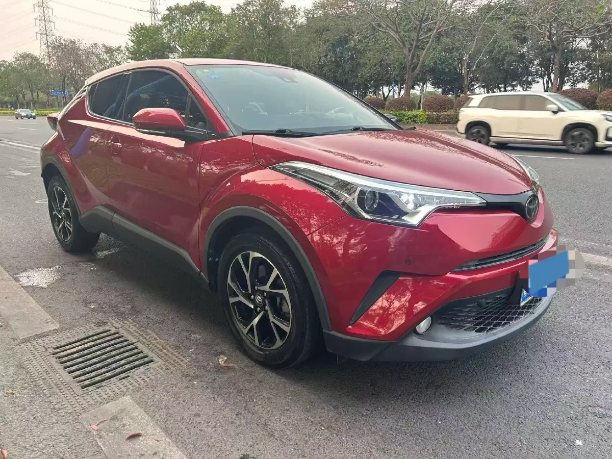 2018 Toyota C-HR 2.0L 171HP L4 CVT,autocango,china used car exporter,china ev exporter,chinese used car exporter,chinese used ev exporter