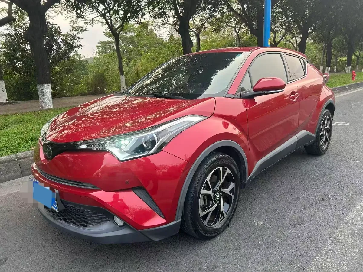 2018 Toyota C-HR 2.0L 171HP L4 CVT,autocango,china used car exporter,china ev exporter,chinese used car exporter,chinese used ev exporter