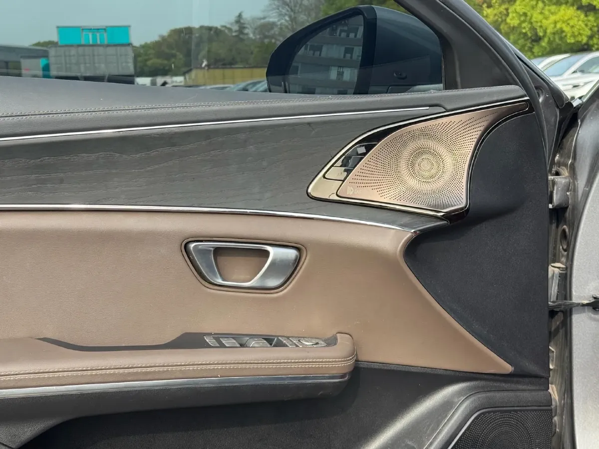 2020 WEY VV7 2.0T 227HP L4 7DCT PHEV,autocango,china used car exporter,china ev exporter,chinese used car exporter,chinese used ev exporter