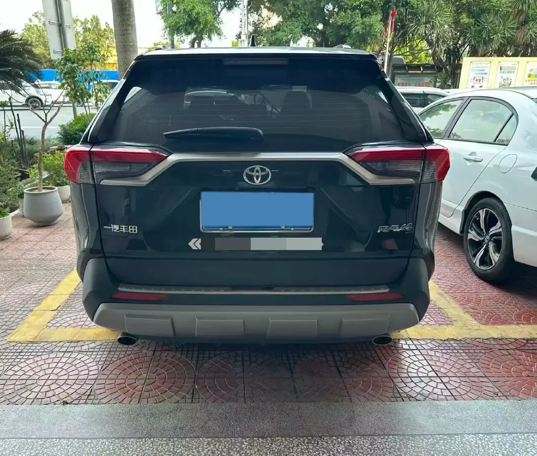 2024 Toyota RAV4 2.0L 171HP L4 CVT,autocango,china used car exporter,china ev exporter,chinese used car exporter,chinese used ev exporter