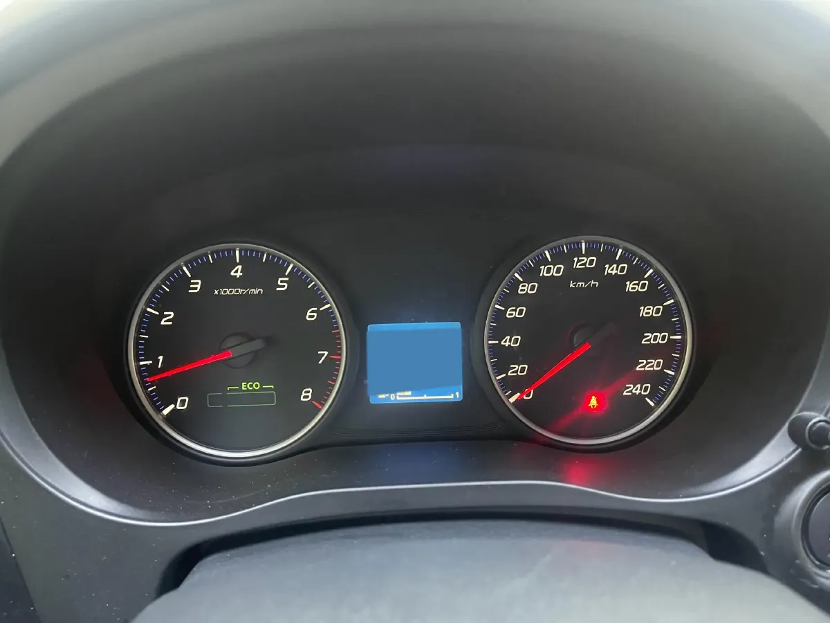 2021 Mitsubishi Outlander 2.0L 166HP L4 CVT,autocango,china used car exporter,china ev exporter,chinese used car exporter,chinese used ev exporter