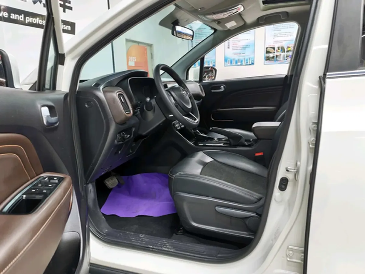 2017 GAC Trumpchi GS3 1.3T 137HP L4 6AT,autocango,china used car exporter,china ev exporter,chinese used car exporter,chinese used ev exporter