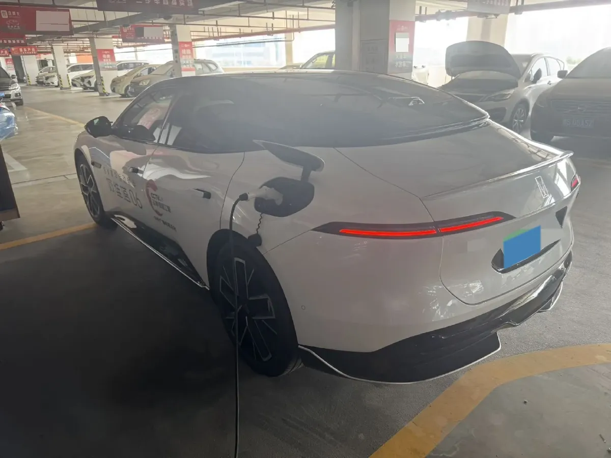 2025 Avatr 06 BEV,autocango,china used car exporter,china ev exporter,chinese used car exporter,chinese used ev exporter