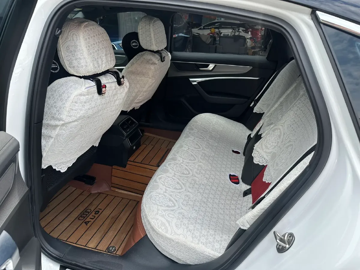 2019 Audi A6L 2.0T 190HP L4 7DCT,autocango,china used car exporter,china ev exporter,chinese used car exporter,chinese used ev exporter