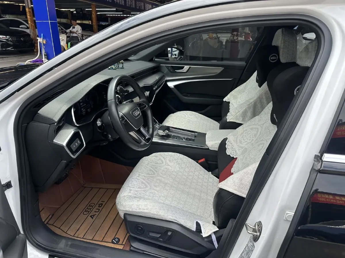 2019 Audi A6L 2.0T 190HP L4 7DCT,autocango,china used car exporter,china ev exporter,chinese used car exporter,chinese used ev exporter