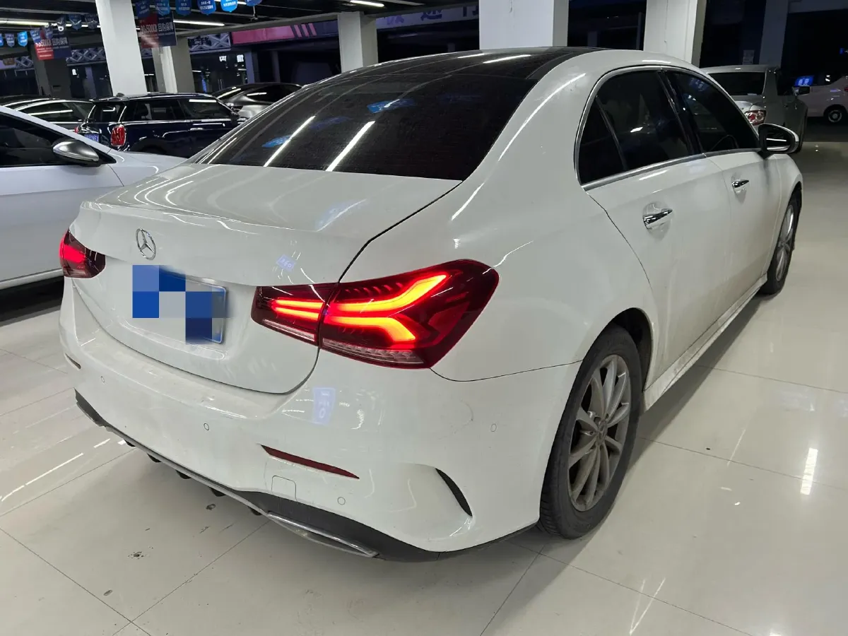 2020 Mercedes-Benz A Class 1.3T 163HP L4 7DCT,autocango,china used car exporter,china ev exporter,chinese used car exporter,chinese used ev exporter