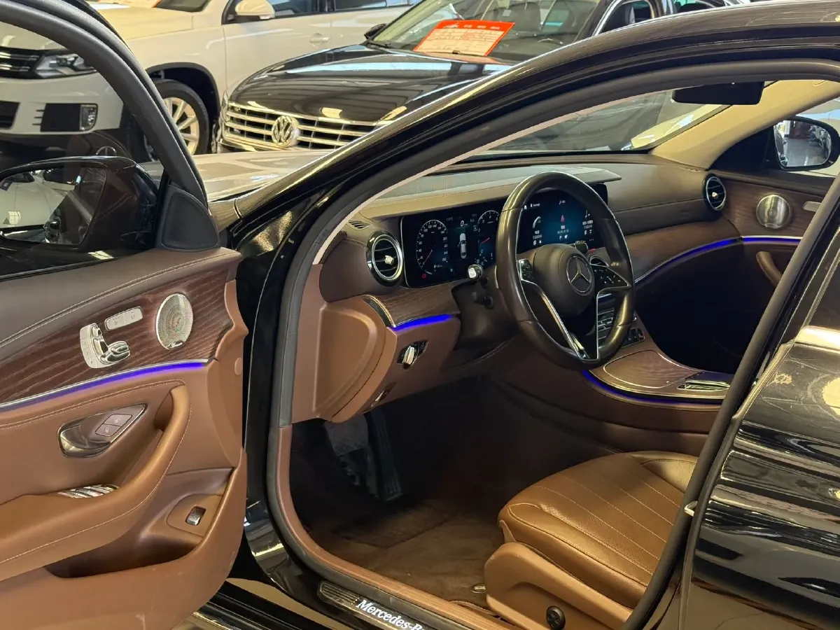 2021 Mercedes-Benz E Class 2.0T 258HP L4 9AT,autocango,china used car exporter,china ev exporter,chinese used car exporter,chinese used ev exporter