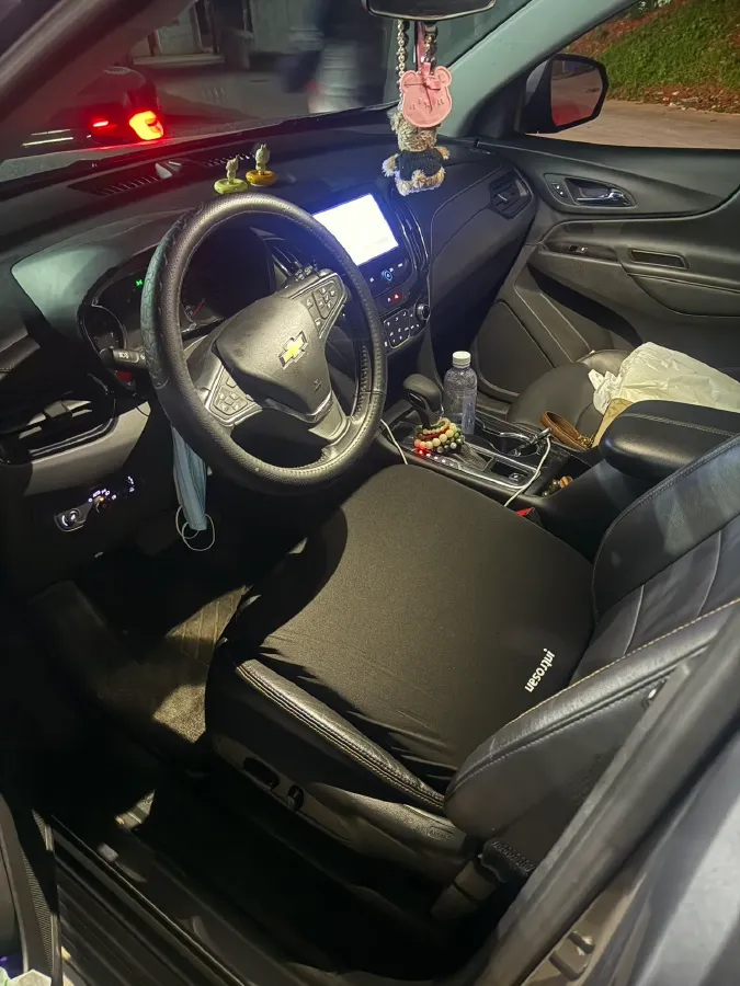 2021 Chevrolet Equinox 1.5T 169HP L4 6AT,autocango,china used car exporter,china ev exporter,chinese used car exporter,chinese used ev exporter