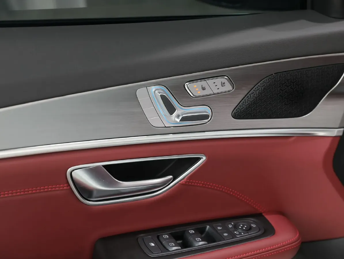 2024 Jetour X70 Plus 1.5T 156HP L4 6DCT,autocango,china used car exporter,china ev exporter,chinese used car exporter,chinese used ev exporter